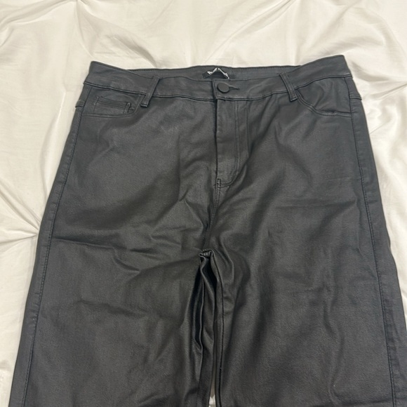 AA apperloth faux leather flare pants- XL - Picture 4 of 6